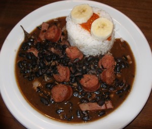 Feijoada [Mαύρα Φασόλια με Χορτοφαγικά Λουκάνικα]Βραζιλιάνικη Κουζίνα