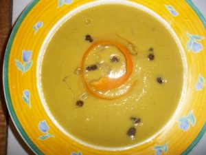 Η Γρίππη Σούπες Κατεργάζεται "3" [Σούπα Λαχανικών με Πορτοκάλι και Σταφίδες] VEGAN