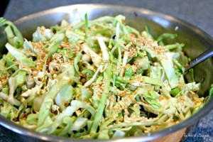  Cabbage salad with seeds and wild peppergrass